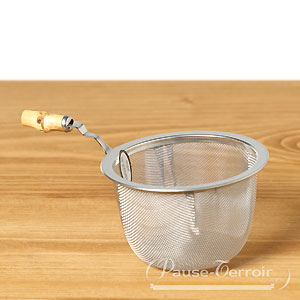 Filtre en métal  diamètre 62 mm avec manche bambou